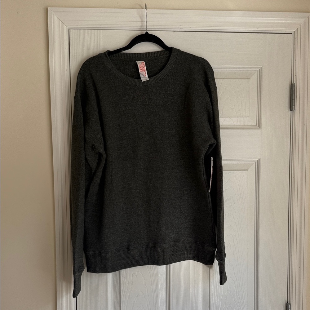 NWT Mens fleece factory pull over